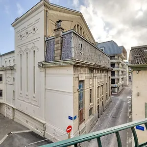 Hyper Centre - Cote Theatre Évian-les-Bains